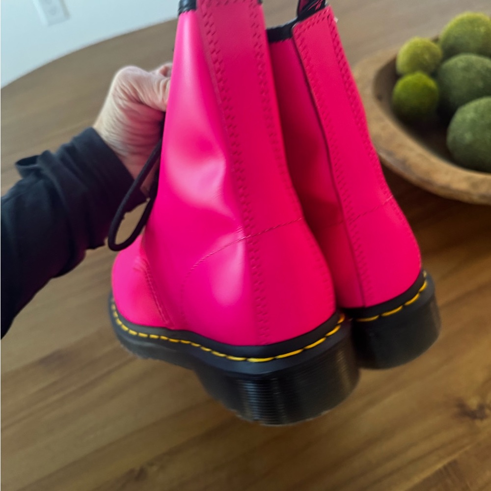 Rare! Hot Pink Dr Doc Martens Size 7 - Picture 10 of 10